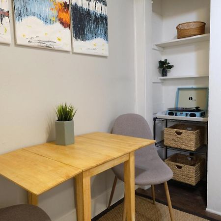Urban Convenience Studio Flat Dallas Ngoại thất bức ảnh